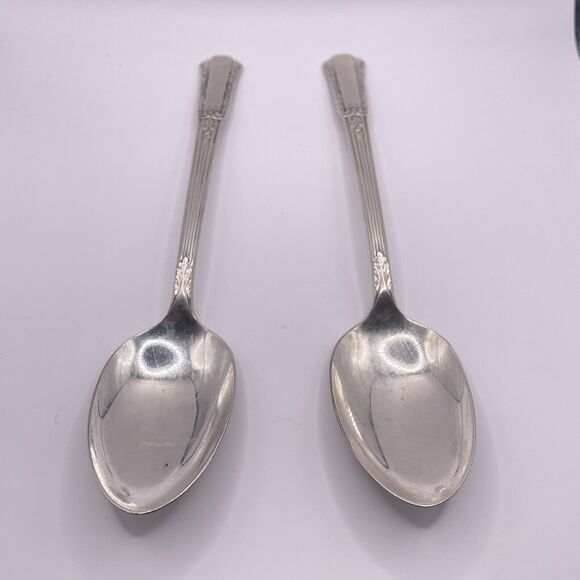 Wm Rogers TREASURE Silverplate 7 1/2" 7.5 Lot (2) Soup Spoon Silverware Overlaid - Picture 3 of 7